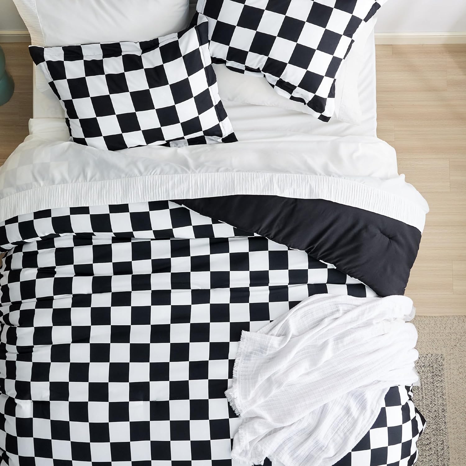Comforter Set Queen Size - Checkered Bedding Comforter Set for Boys, 3 Pieces, 1 Soft Black Comforter and 2 Pillow Shams